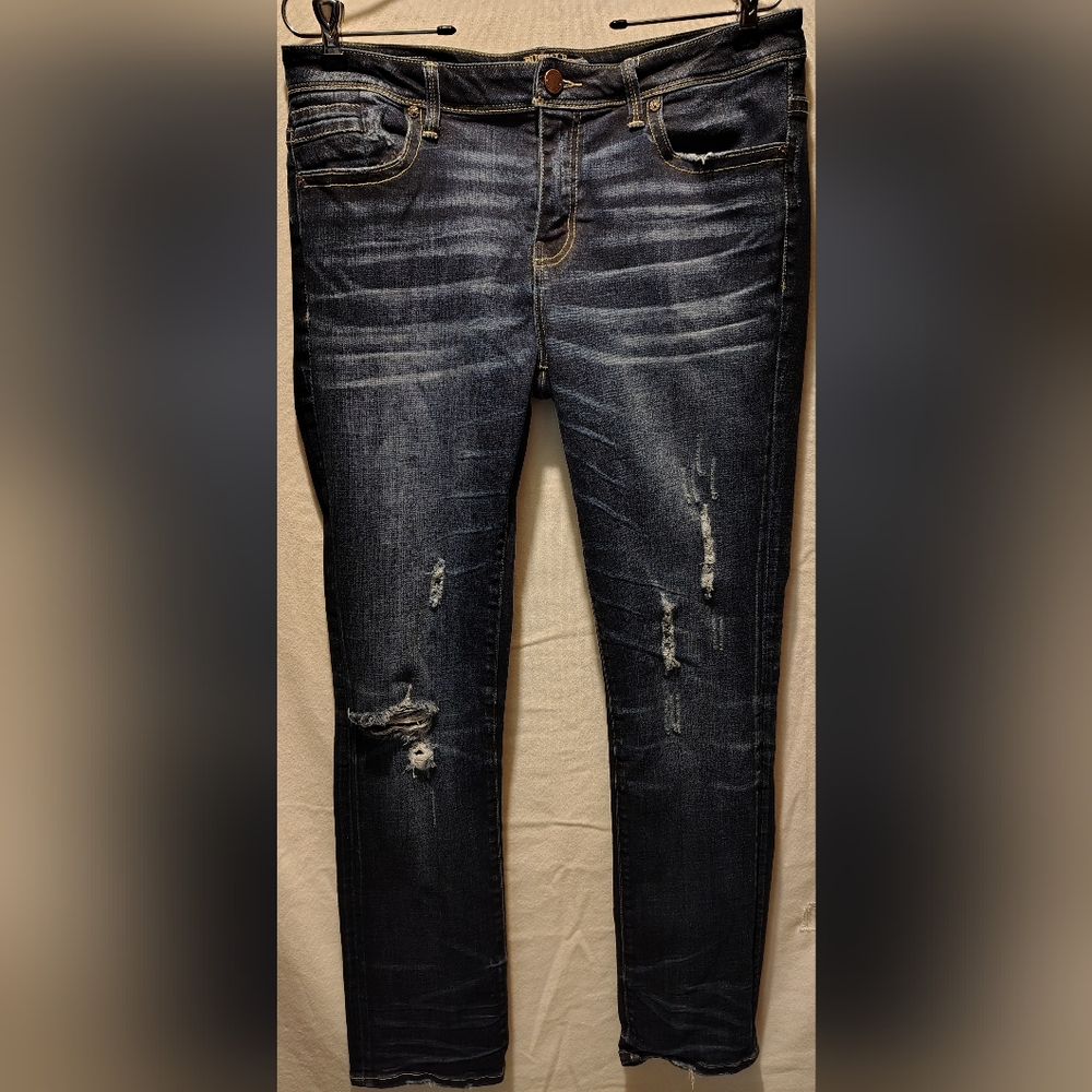 Buckle Black Fit No. 76 Straight Distressed Dark Wash Women's Jeans Size 30 x 32